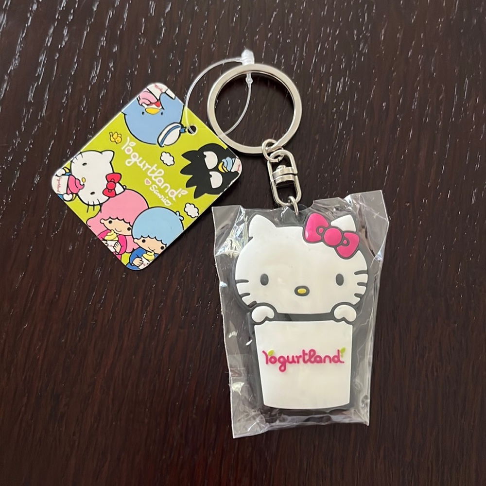 *SOLD OUT* Hello Kitty Yogurtland Key Chain